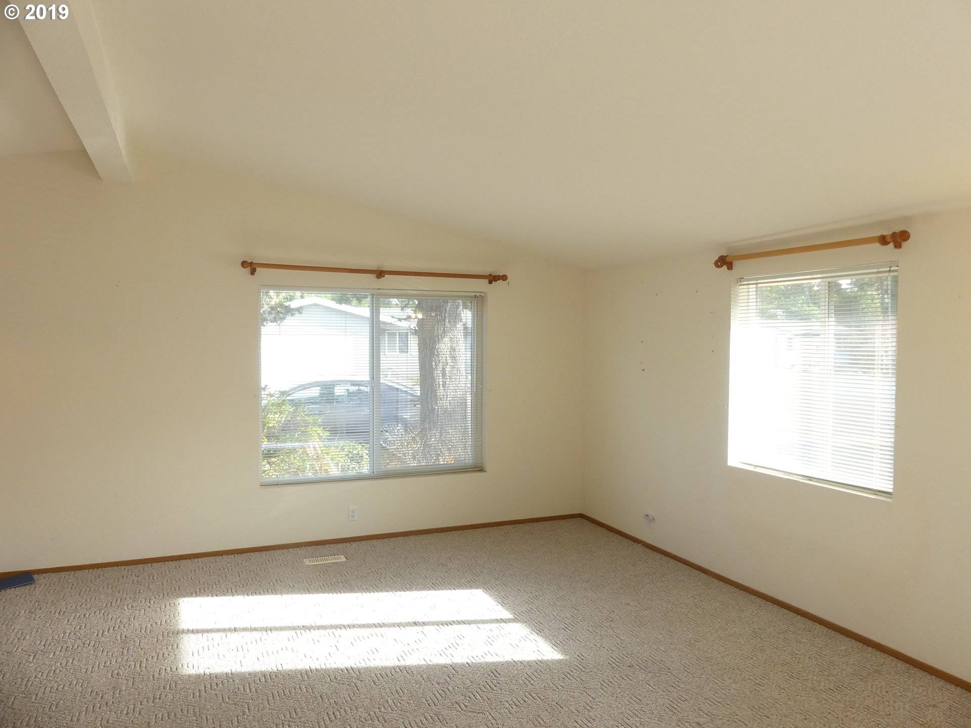 Florence, OR 97439,1551 KALLAKALLA CT