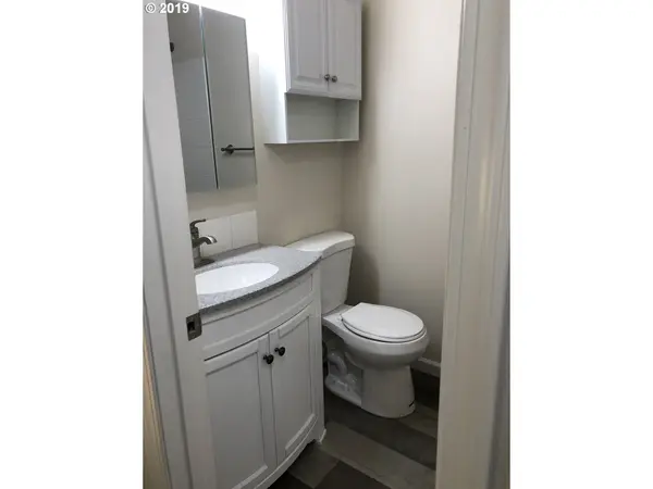 3311 ADMIRAL ST, Eugene, OR 97404