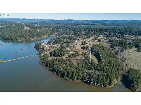 Coos Bay, OR 97420,0 Links LN