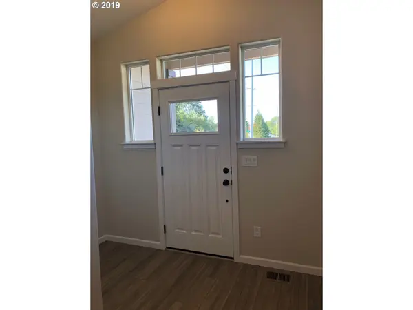 4612 SE 28th TER, Gresham, OR 97080