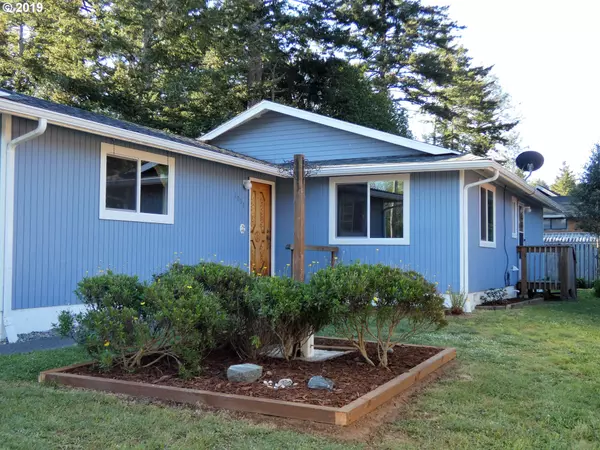 1059 THIRTEENTH ST, Port Orford, OR 97465