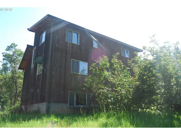 Eugene, OR 97405,32523 DILLARD RD