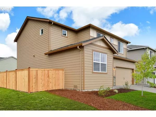 Molalla, OR 97038,855 BEAR CREEK DR