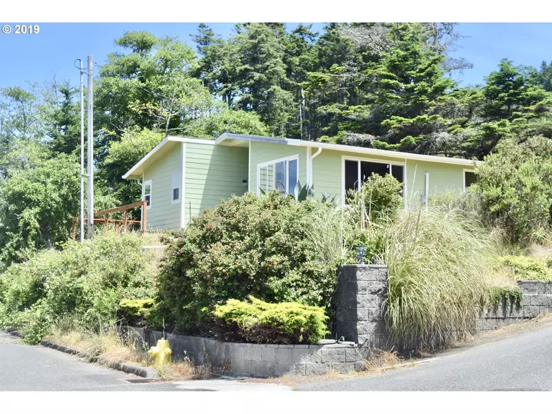 94295 JUNE ST, Gold Beach, OR 97444