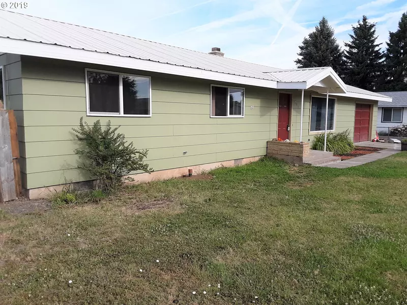 512 N 12TH AVE, Elgin, OR 97827