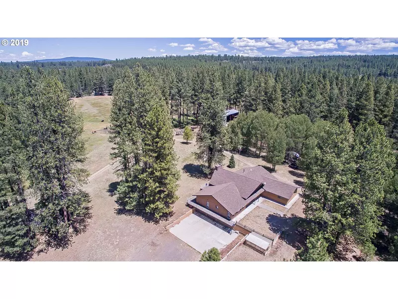 3400 TRAILS END RD, Chiloquin, OR 97624