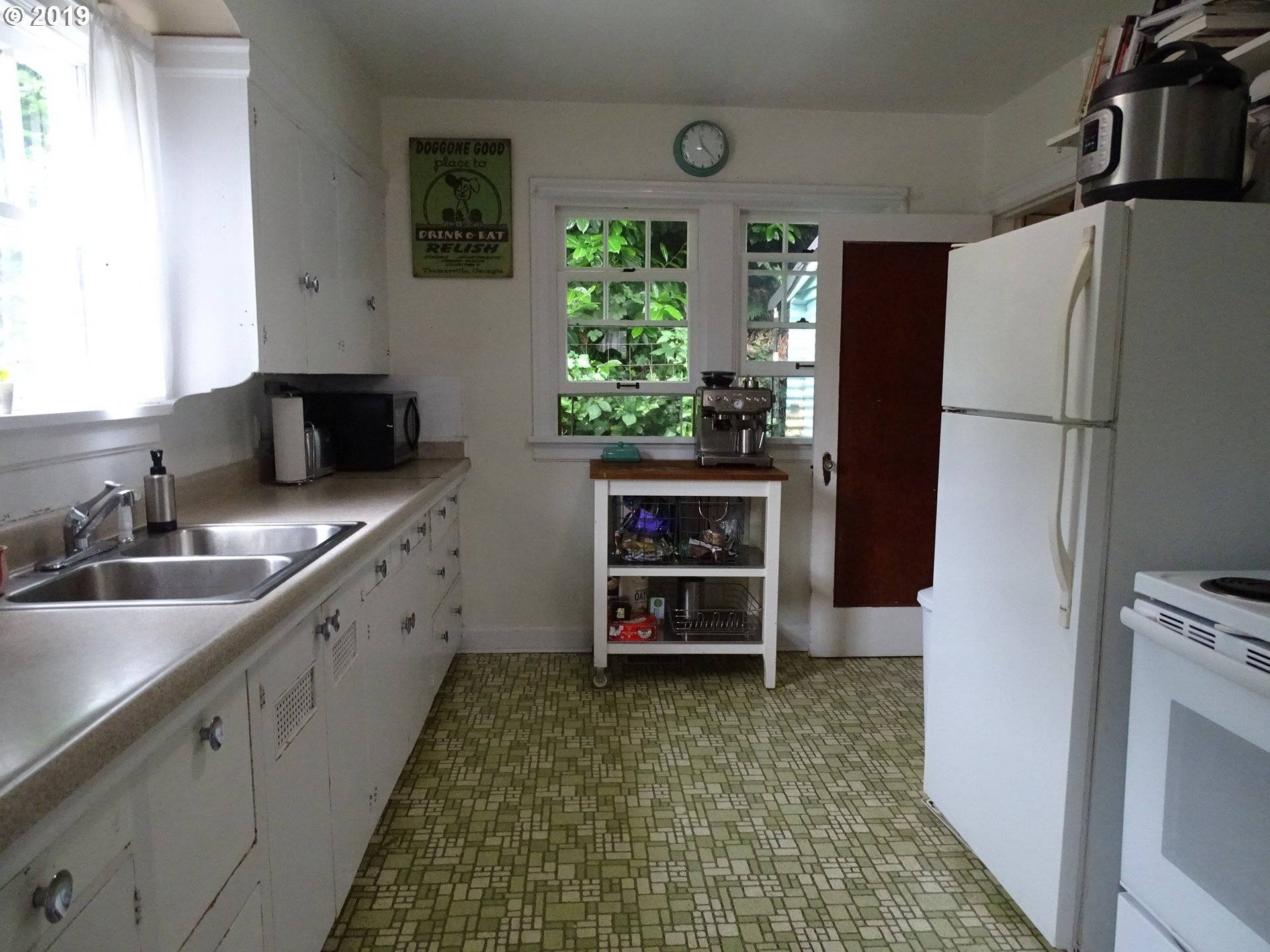 Astoria, OR 97103,663 10th ST
