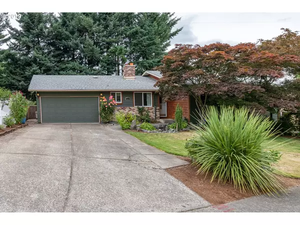 545 NW BATTAGLIA AVE, Gresham, OR 97030