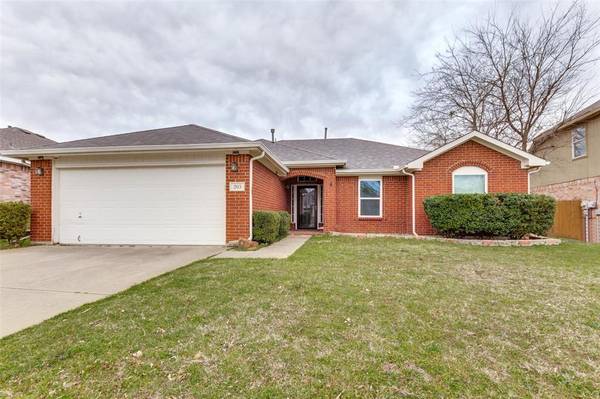 205 Armstrong Drive,  Cedar Hill,  TX 75104