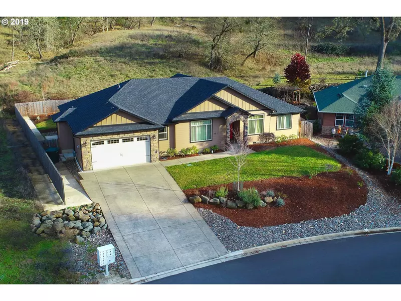 365 OAK VALLEY LOOP, Winchester, OR 97495