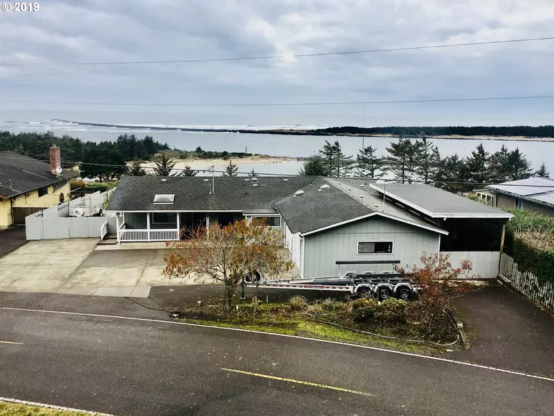 291 SUNSET DR, Reedsport, OR 97467