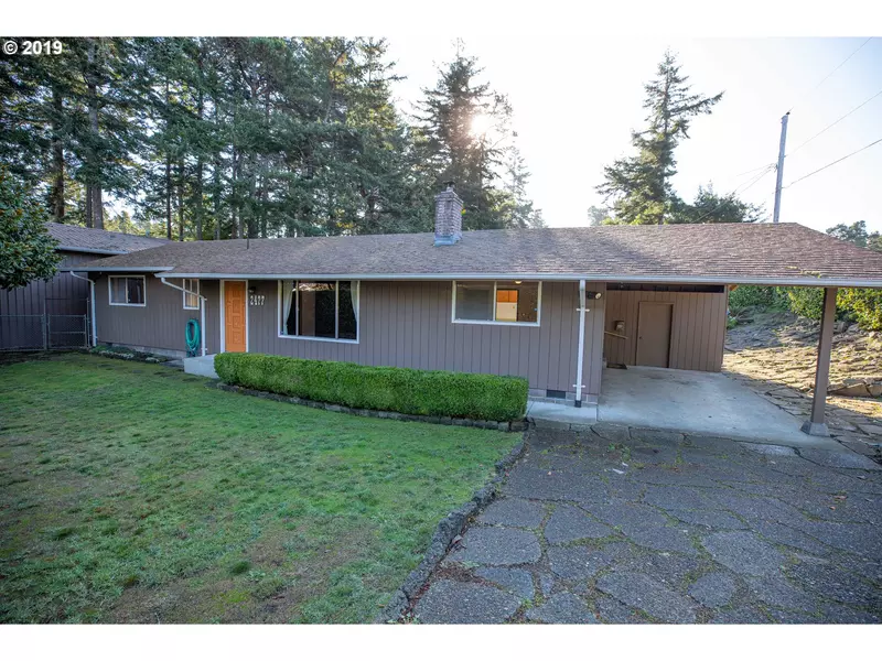 2477 CONNECTICUT, North Bend, OR 97459