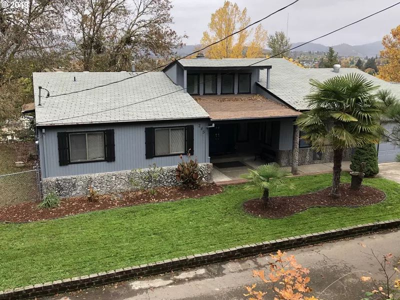 245 NE DARRELL AVE, Winston, OR 97496