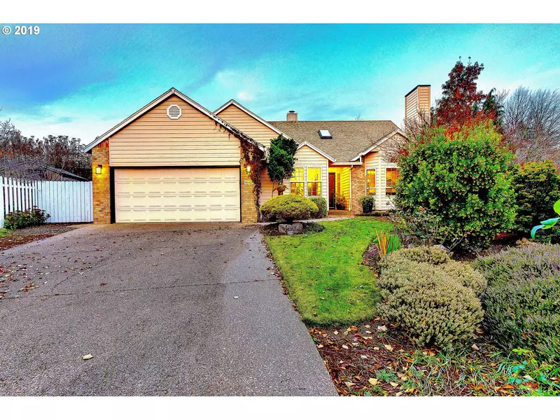 3842 SHELLY CT, Newberg, OR 97132