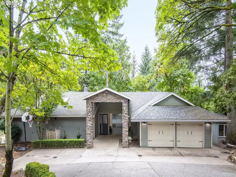 17821 HILLSIDE WAY, Lake Oswego, OR 97034