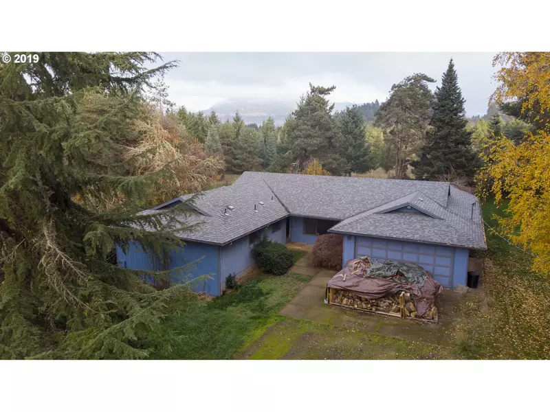 82625 LOST CREEK RD, Dexter, OR 97431