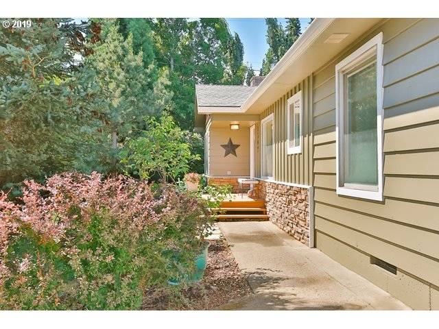 Hood River, OR 97031,1702 AVALON DR