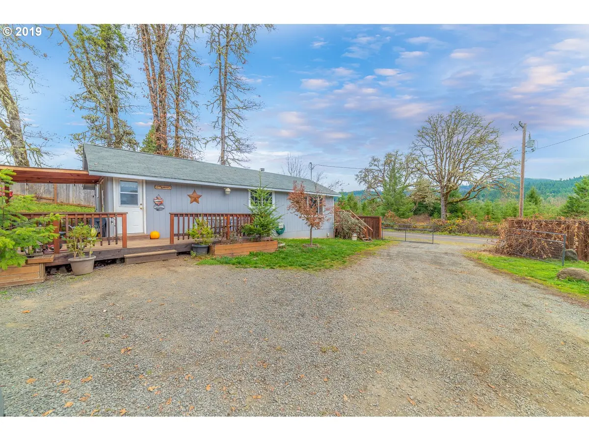 80004 Hazelton RD, Cottage Grove, OR 97424