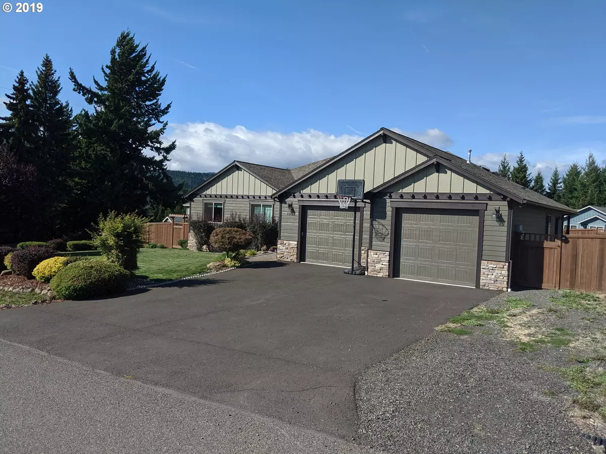 White Salmon, WA 98672,101 AMOUR CT