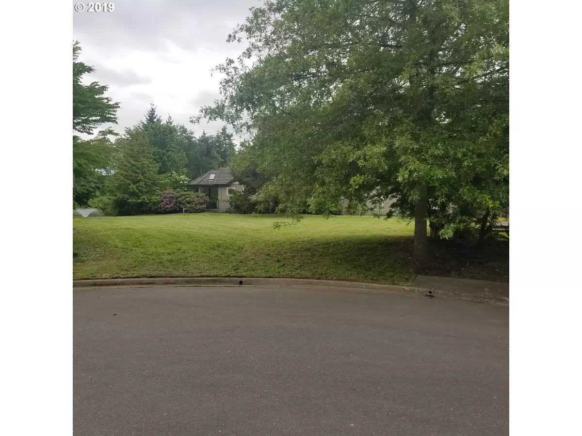 Eugene, OR 97401,Lakeside DR