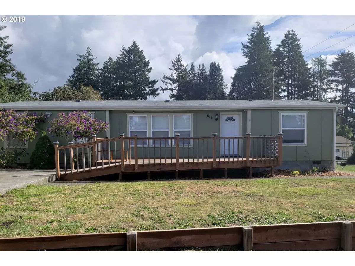 Brookings, OR 97415,612 EASY MANOR DR