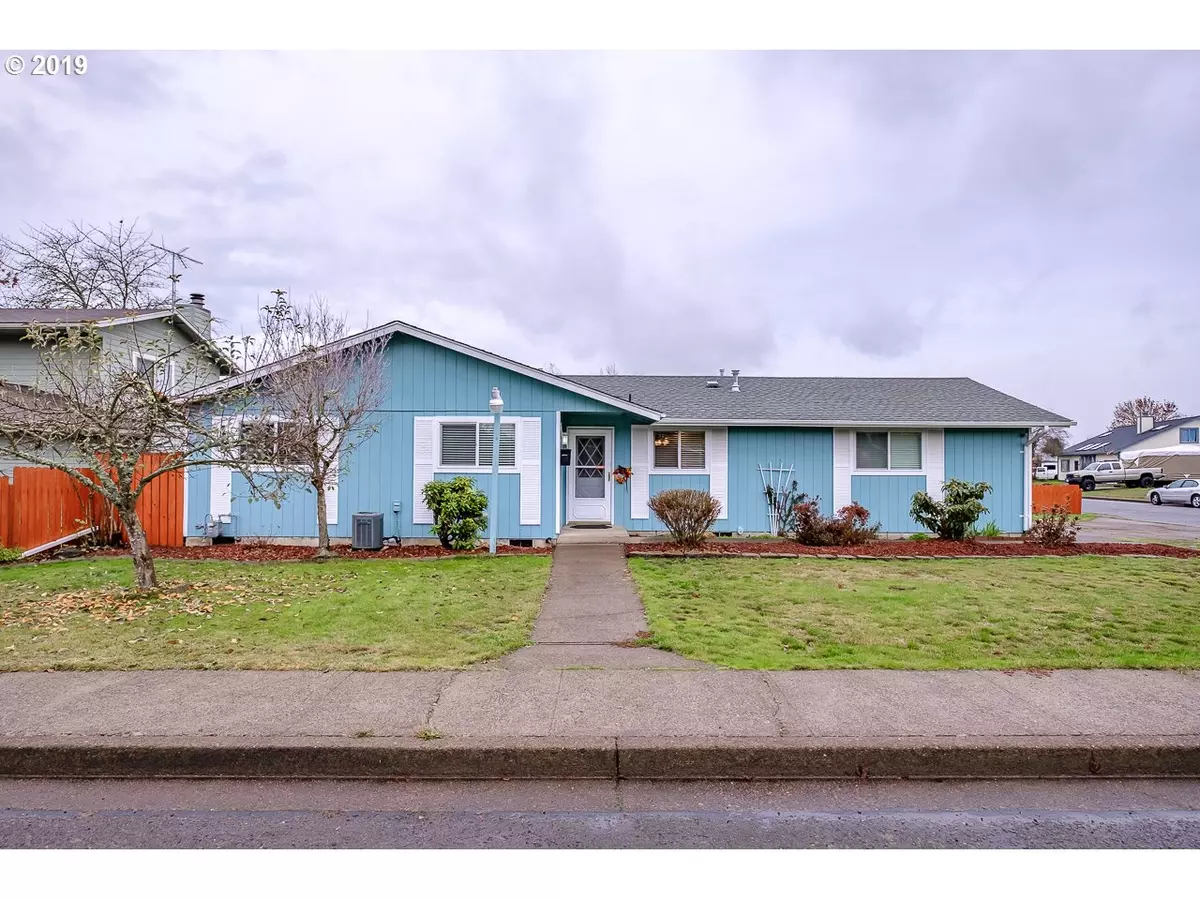 Creswell, OR 97426,1108 CEDAR PL