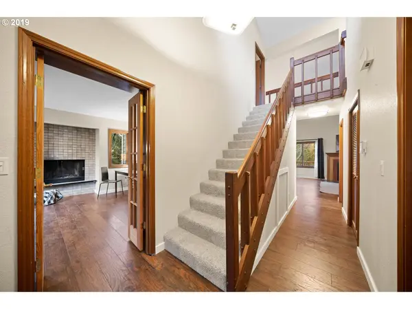 435 SW 70TH TER, Portland, OR 97225