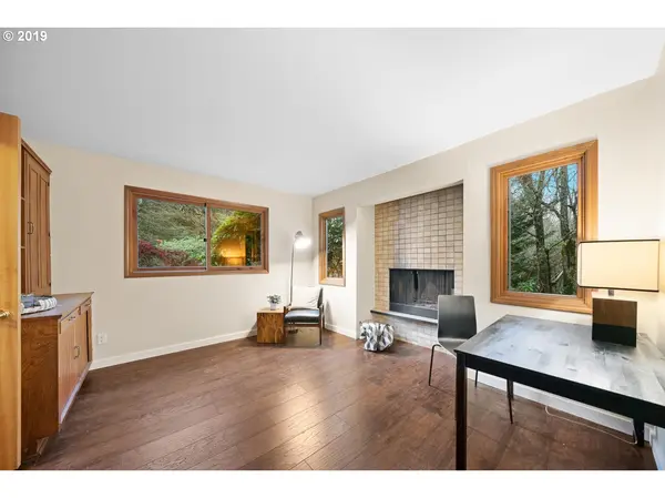 435 SW 70TH TER, Portland, OR 97225