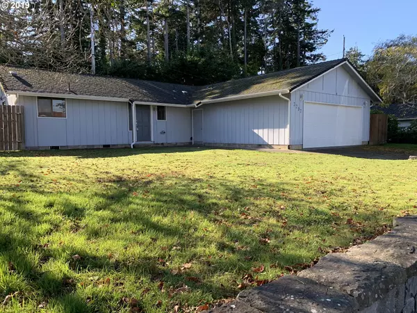 3797 EDGEWOOD DR, North Bend, OR 97459