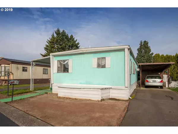 Mc Minnville, OR 97128,2420 NE HEMBREE ST #42