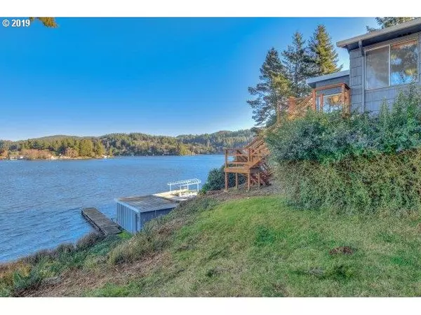 Lincoln City, OR 97367,2830 NE LAKE DR