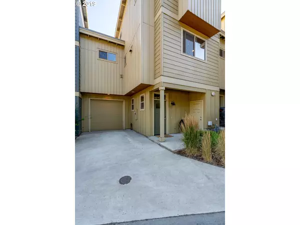 White Salmon, WA 98672,515 SE Upper Wyers ST