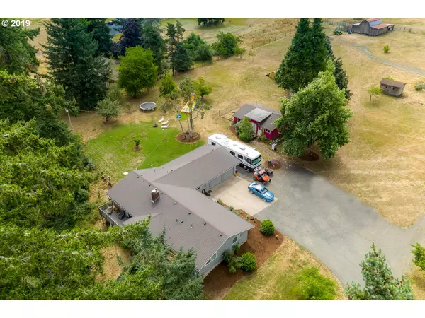 39816 PLACE RD, Fall Creek, OR 97438