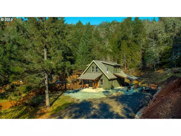 Myrtle Creek, OR 97457,878 BEARPEN LN