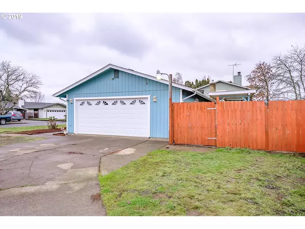 Creswell, OR 97426,1108 CEDAR PL