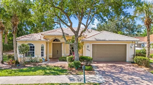 3905 Recreation LN, Naples, FL 34116