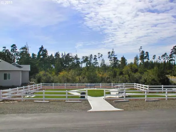 Florence, OR 97439,LAKE POINT DR #Lot25