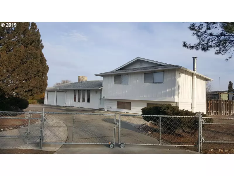 105 RIO SENDA ST, Umatilla, OR 97882