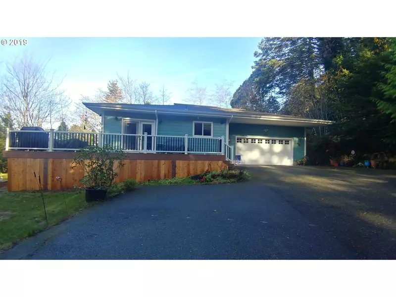 33023 HILLSIDE ACRES RD, Gold Beach, OR 97444