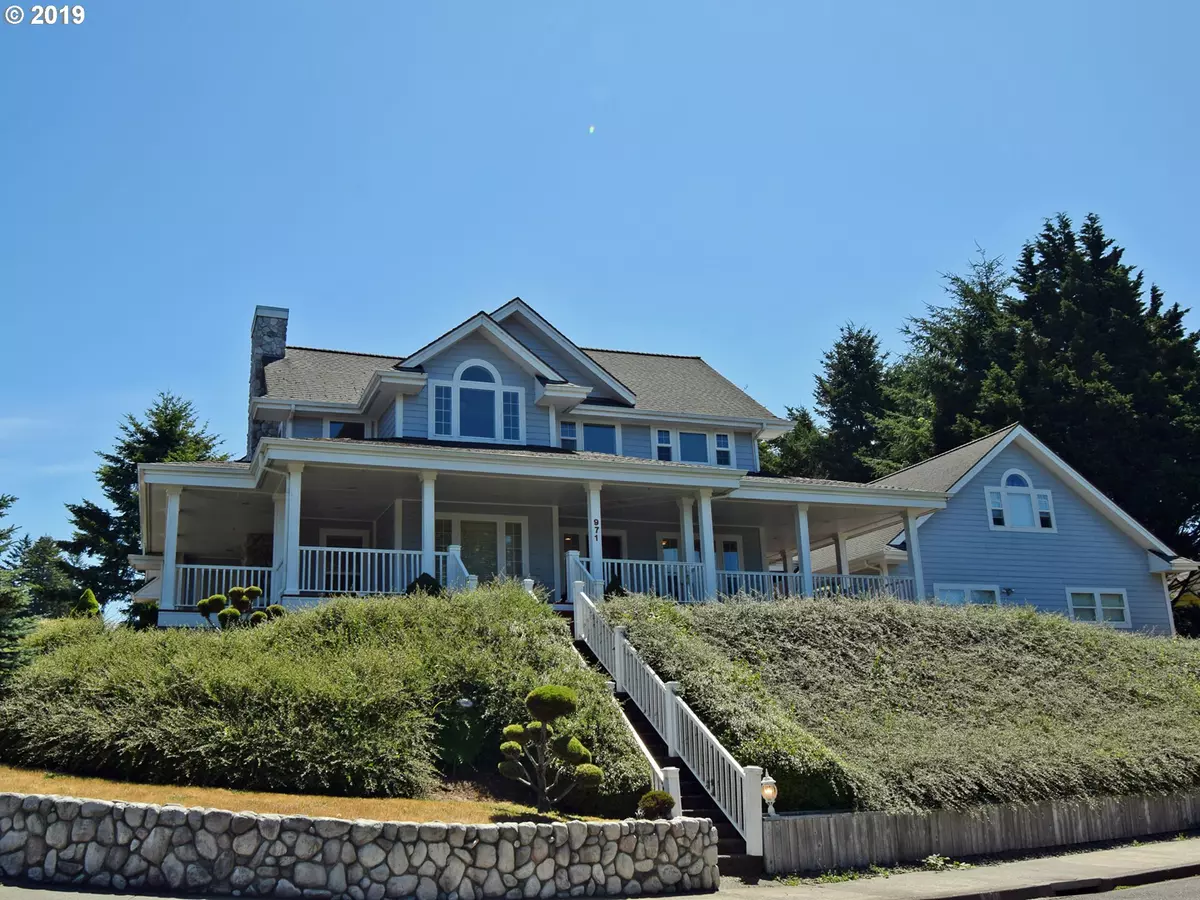 Brookings, OR 97415,971 TIMBERLINE DR