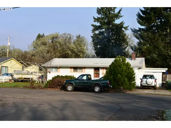 1548 BRYANT AVE, Cottage Grove, OR 97424