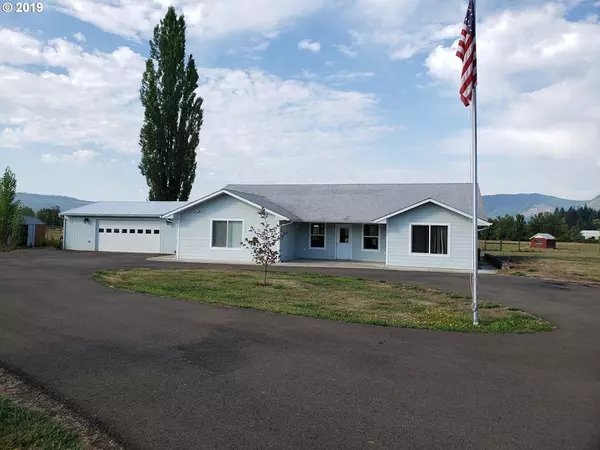 686 UPPER CAMAS RD, Camas Valley, OR 97416