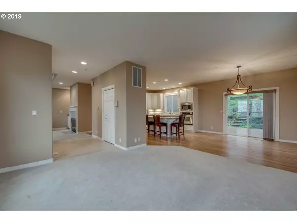 Tigard, OR 97224,14889 SW 116TH PL