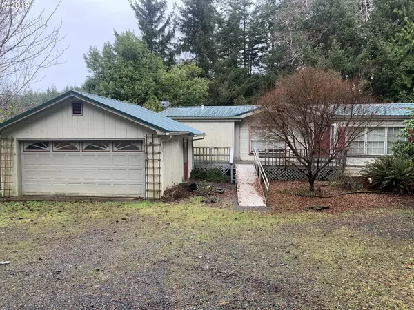 68296 RIDGE RD, North Bend, OR 97459