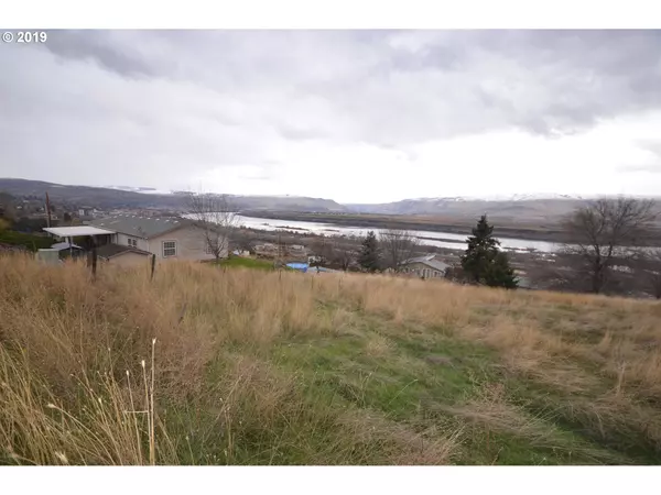 The Dalles, OR 97058,2701 E 9th #Lot 1