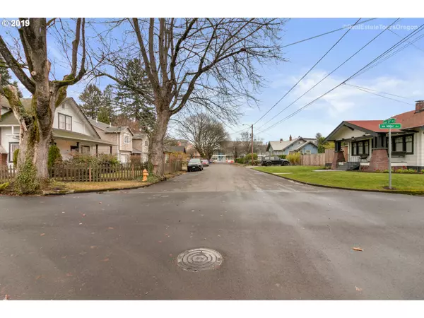 Gresham, OR 97030,55 NW 11TH ST