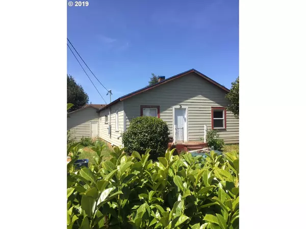 809 N FOLSOM ST, Coquille, OR 97423