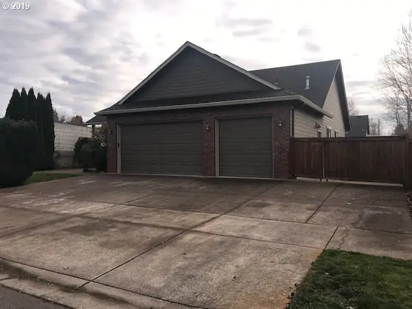 382 NAISMITH BLVD, Eugene, OR 97404