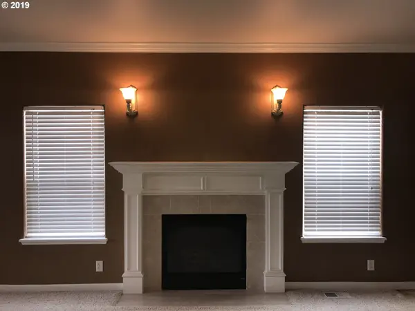 382 NAISMITH BLVD, Eugene, OR 97404