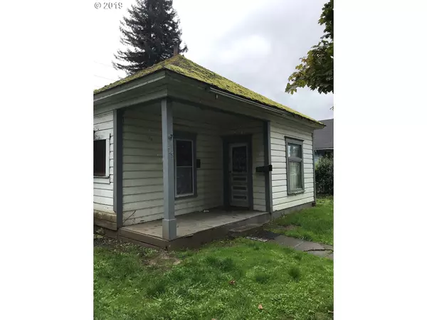 745 C ST, Springfield, OR 97477